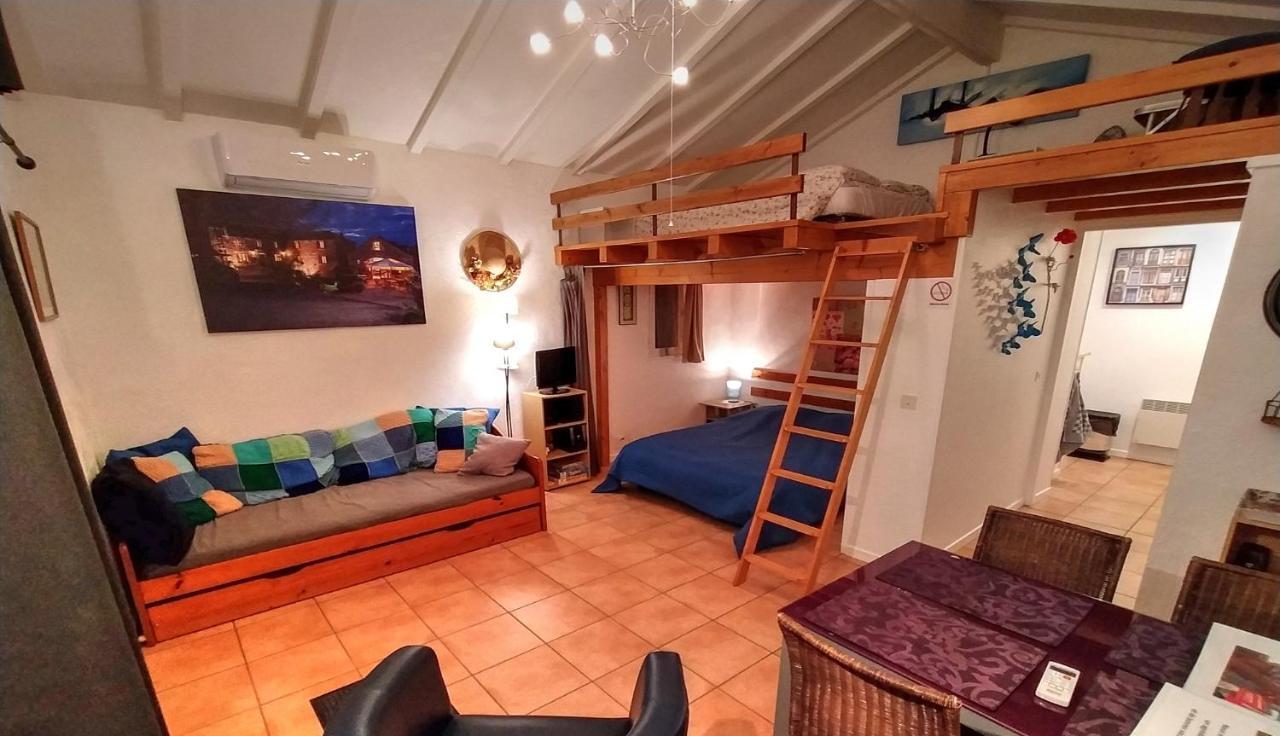 Gites La Bakenia Villeneuve-sur-Lot Exteriör bild